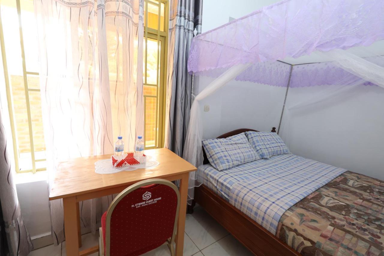 St Etienne Guest House Kigali Bagian luar foto